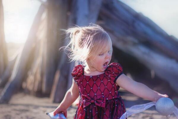 Little girl singing