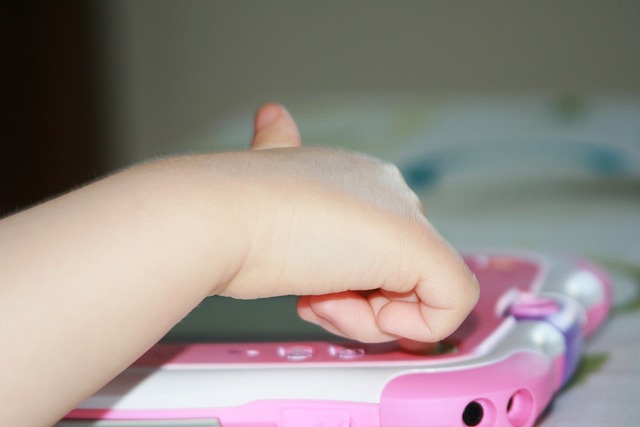 Kleinkinder und Tablets