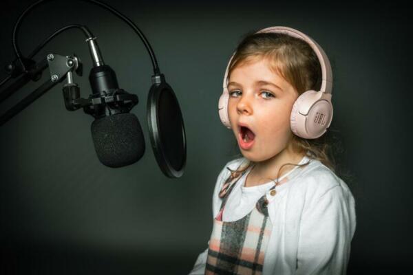 Little girl singing