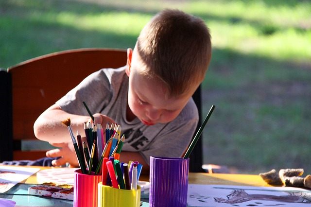 kids-978182_640 malen mit kindern