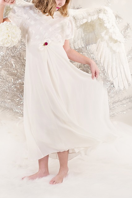 girl-angel-1022595_640