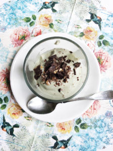 Kokos-Matcha-Mousse