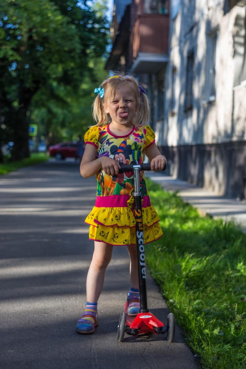 Kinderroller fördern die Koordination ganz spielerisch.