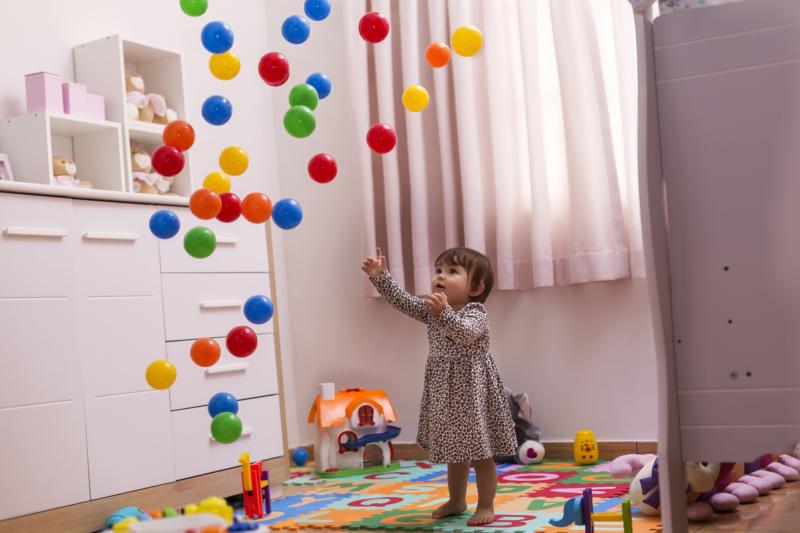 Indoor Ballspiele im Kinderzimmer