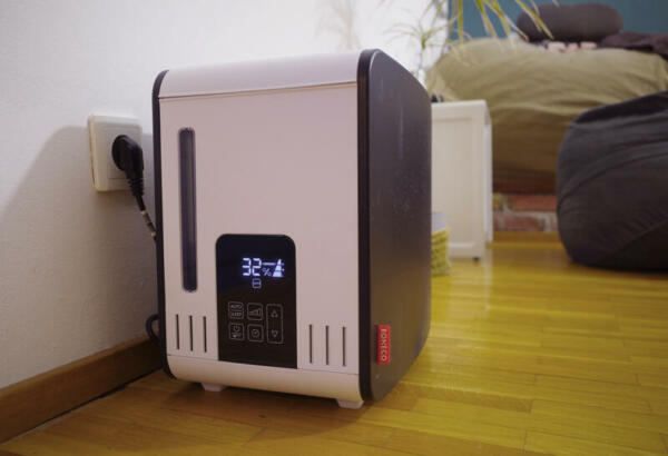 BONECO Luftbefeuchter S450 im Raum