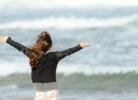 Littel girl at the ocean